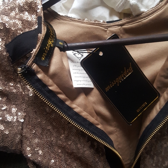 MissGuided Black + Gold Sequin Dress - Picture 4 of 6